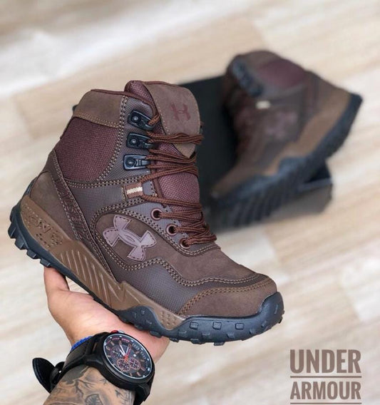 BOTA UNDER ARMOUR  # 02 MARRON