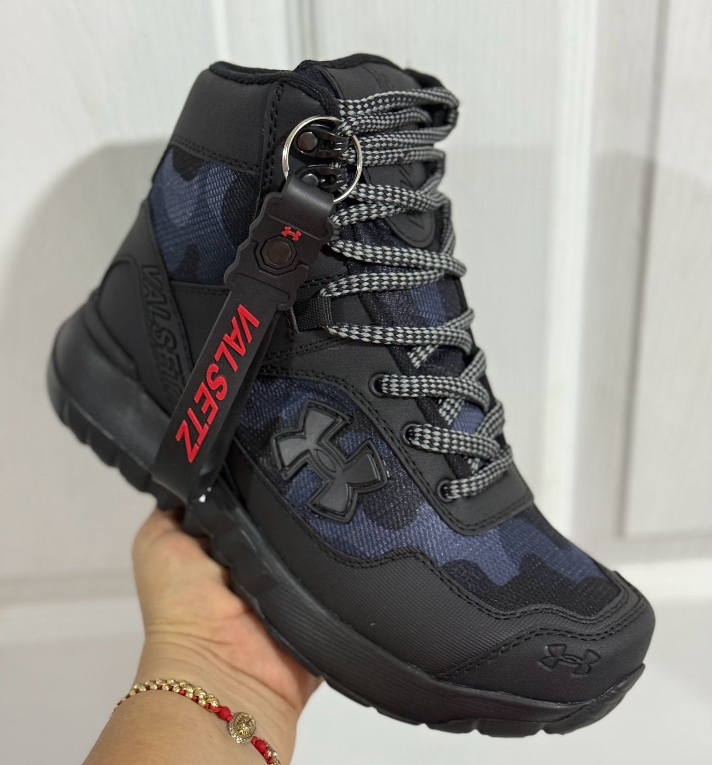 BOTA UNDER ARMOUR EVA LA # 1